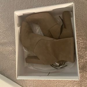 Steve Madden Boots